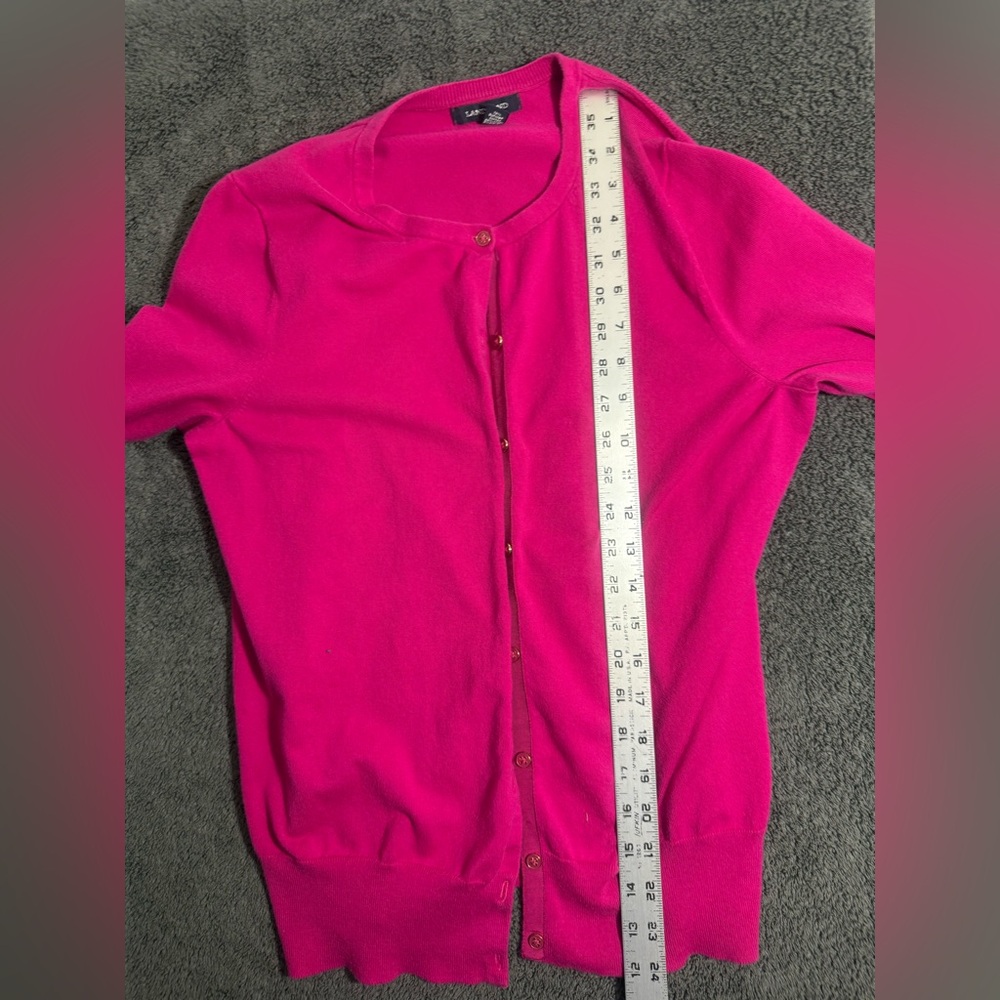 Vintage 2000s Lands' End Women's Vibrant Pink Cardigan - Picture 5 of 5